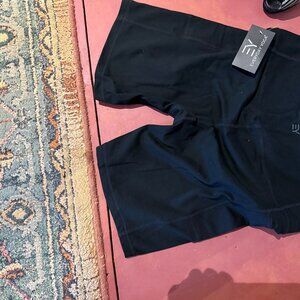 NEW EK yoga shorts  XXL high waist and deep (phone) pocket black